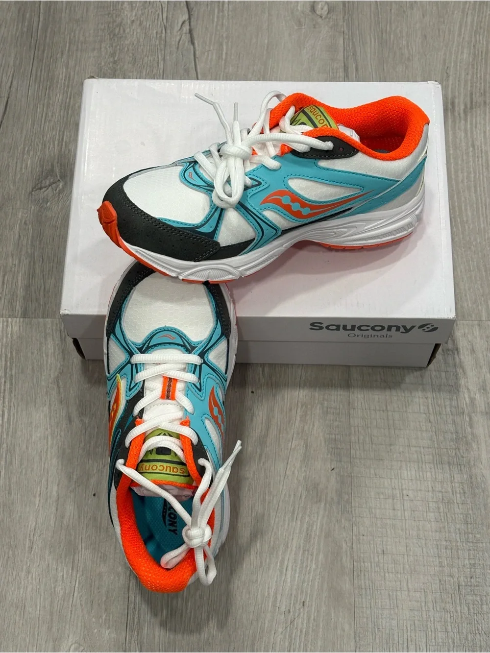 Saucony Kids' Blue & Orange Athletic Sneakers BNWT Size 5M AT-7/13